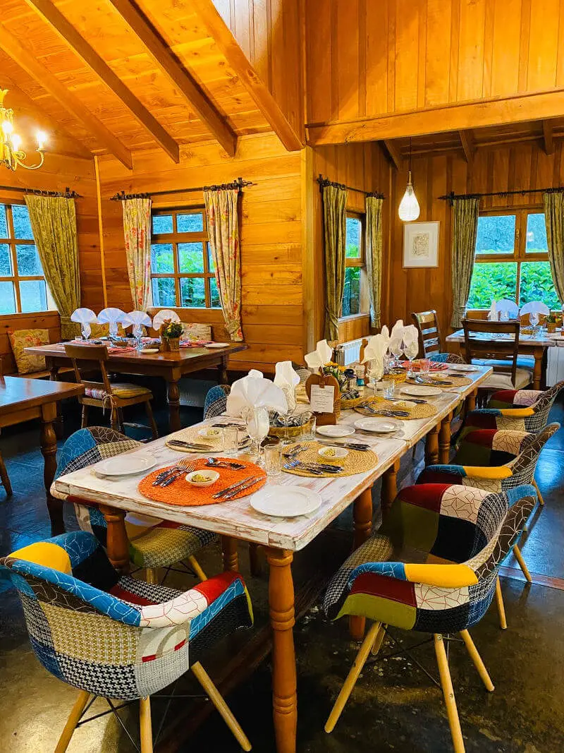 Gemeinsam essen, ohne Restaurantsteifheit